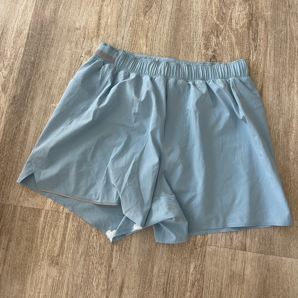 Men’s Lululemon workout shorts